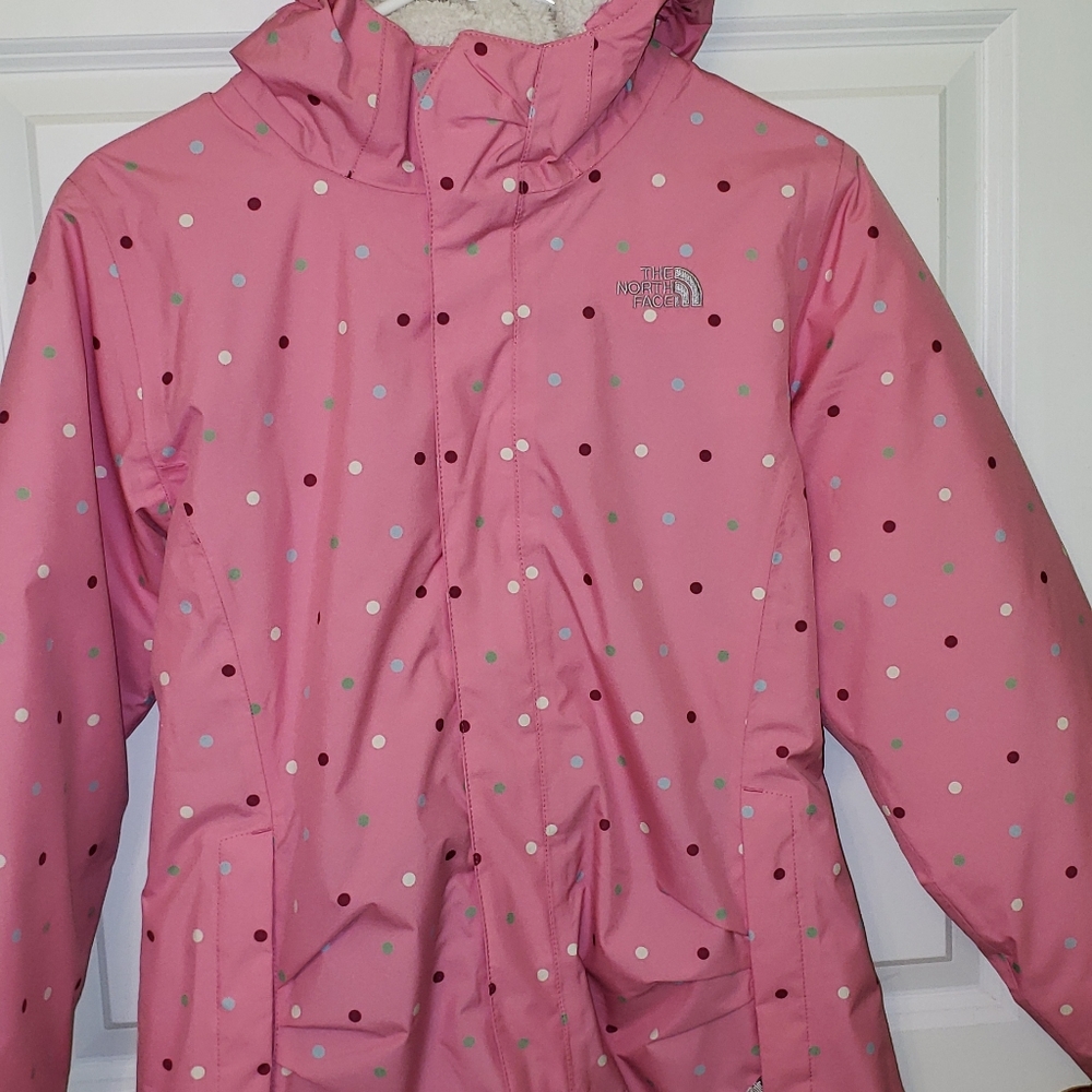 New!! North Face girl's HyVent jacket